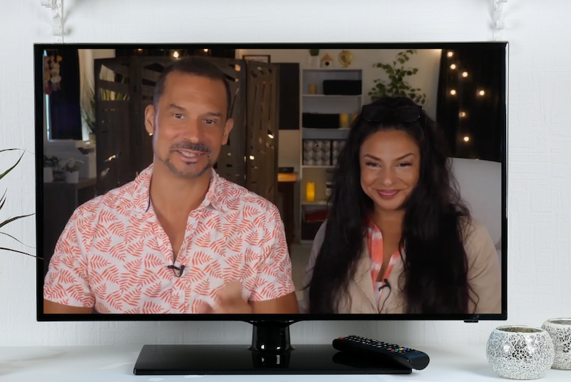 Rudi and Jules presenting a live Wholality webinar on practical spirituality and nervous system safety